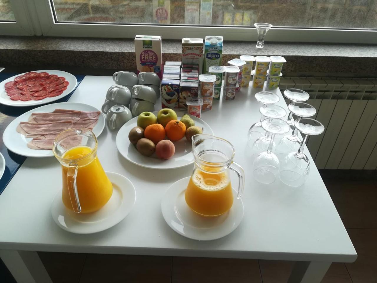 Aparthotel Corcubion Playa De Quenxe 外观 照片